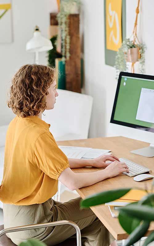 girl woking on computer